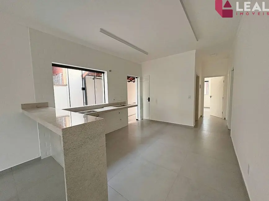 Foto 7 de Casa com 3 quartos à venda, 240m2 em Jardim Olímpico, Pouso Alegre - MG