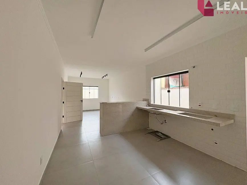 Foto 8 de Casa com 3 quartos à venda, 240m2 em Jardim Olímpico, Pouso Alegre - MG