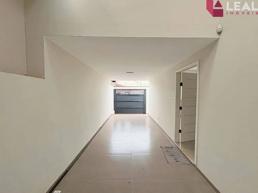 Foto 4 de Casa com 3 quartos à venda, 240m2 em Jardim Olímpico, Pouso Alegre - MG
