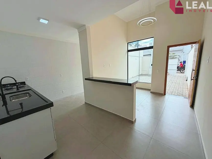Casa com 3 quartos à venda, 135m2 em Parque Real, Pouso Alegre - MG - imagem 3 Foto 3 de Casa com 3 quartos à venda, 135m2 em Parque Real, Pouso Alegre - MG