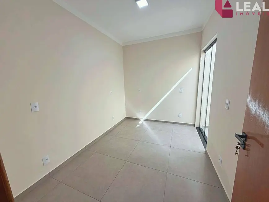 Casa com 3 quartos à venda, 135m2 em Parque Real, Pouso Alegre - MG - imagem 5 Foto 5 de Casa com 3 quartos à venda, 135m2 em Parque Real, Pouso Alegre - MG