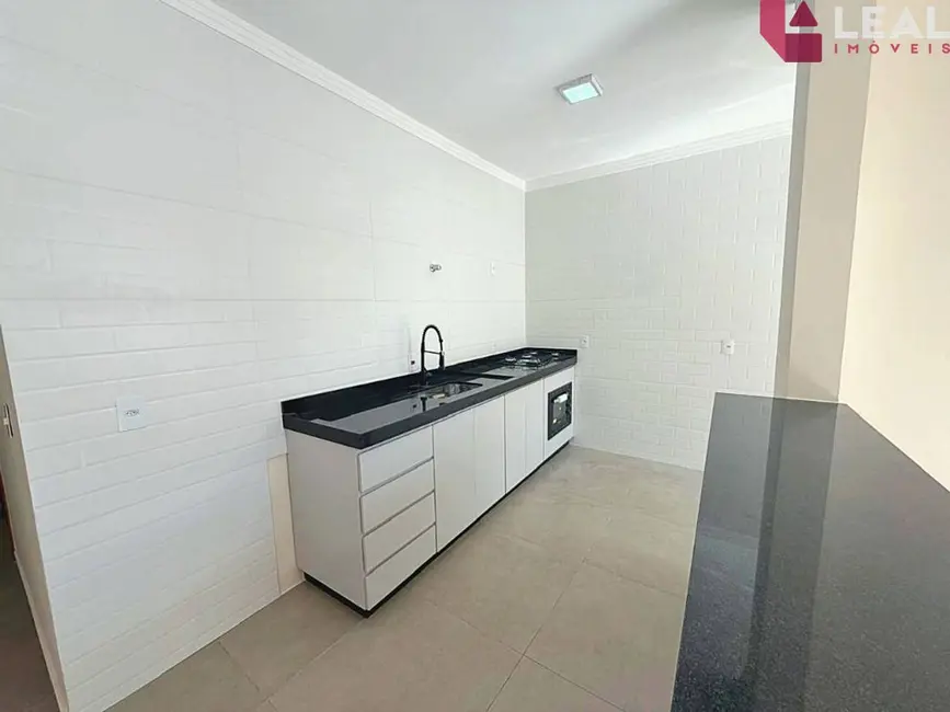 Casa com 3 quartos à venda, 135m2 em Parque Real, Pouso Alegre - MG - imagem 4 Foto 4 de Casa com 3 quartos à venda, 135m2 em Parque Real, Pouso Alegre - MG