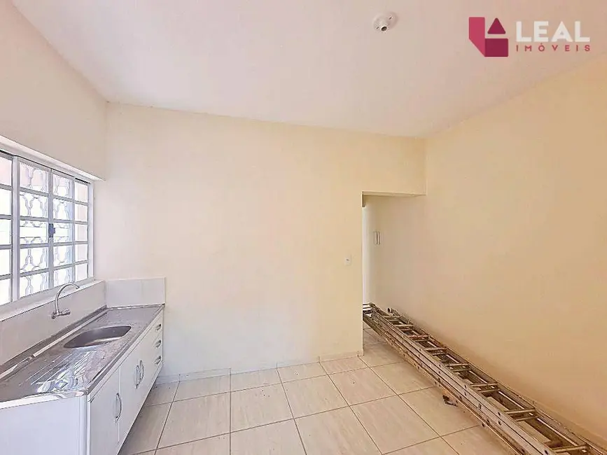 Foto 4 de Apartamento com 3 quartos à venda, 77m2 em Faisqueira, Pouso Alegre - MG