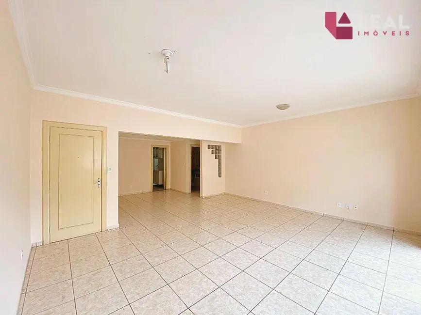 Foto 2 de Apartamento com 3 quartos à venda, 147m2 em Centro, Pouso Alegre - MG
