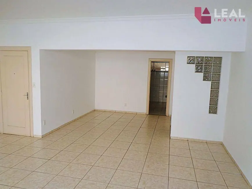 Apartamento com 3 quartos à venda, 147m2 em Centro, Pouso Alegre - MG - imagem 3 Foto 3 de Apartamento com 3 quartos à venda, 147m2 em Centro, Pouso Alegre - MG