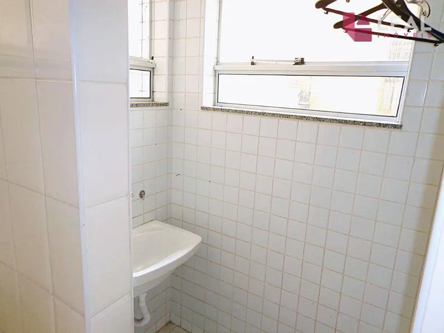 Apartamento com 3 quartos à venda, 147m2 em Centro, Pouso Alegre - MG - imagem 7 Foto 7 de Apartamento com 3 quartos à venda, 147m2 em Centro, Pouso Alegre - MG
