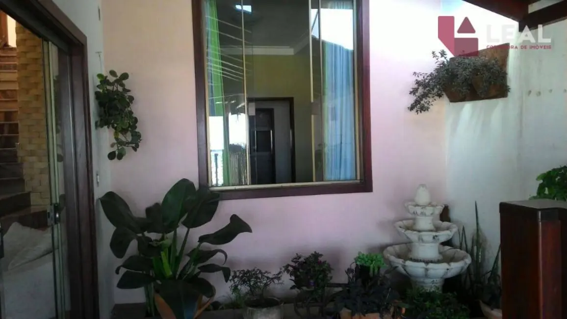 Foto 6 de Casa com 4 quartos à venda, 300m2 em Colinas de Santa Bárbara, Pouso Alegre - MG