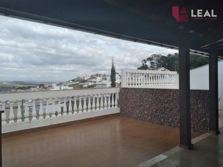 Foto 13 de Casa com 4 quartos à venda, 300m2 em Colinas de Santa Bárbara, Pouso Alegre - MG