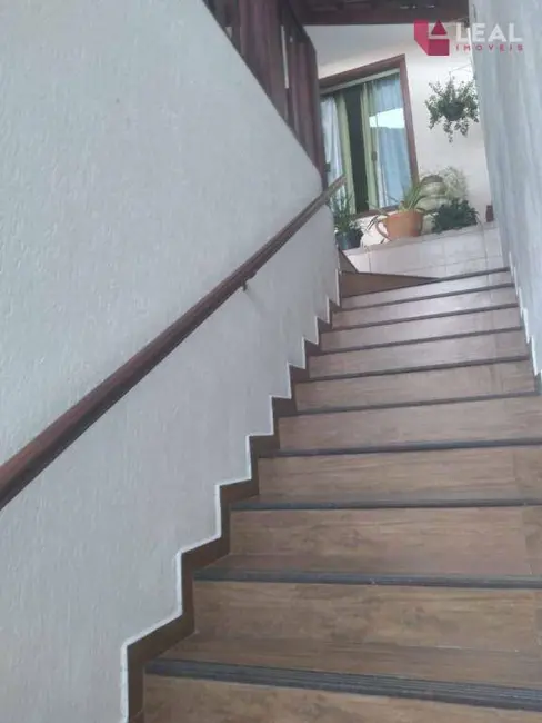 Casa com 4 quartos à venda, 300m2 em Colinas de Santa Bárbara, Pouso Alegre - MG - imagem 5 Foto 5 de Casa com 4 quartos à venda, 300m2 em Colinas de Santa Bárbara, Pouso Alegre - MG