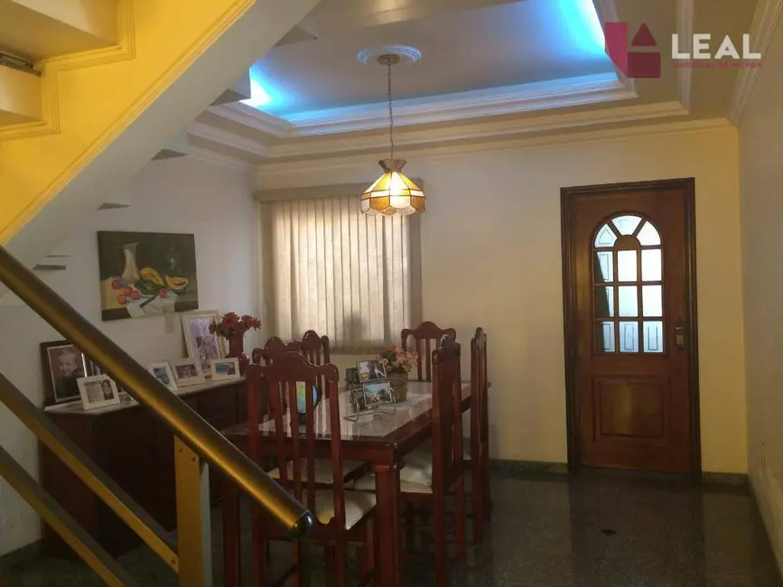 Foto 1 de Casa com 3 quartos à venda, 200m2 em Centro, Pouso Alegre - MG