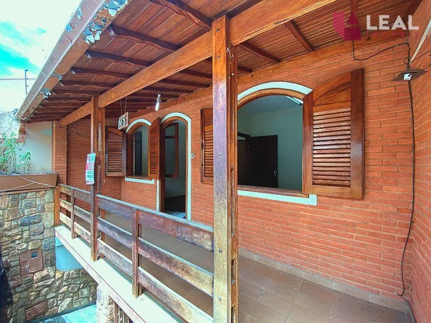 Foto 1 de Casa com 4 quartos à venda, 120m2 em Joaquim José Franco, Pouso Alegre - MG