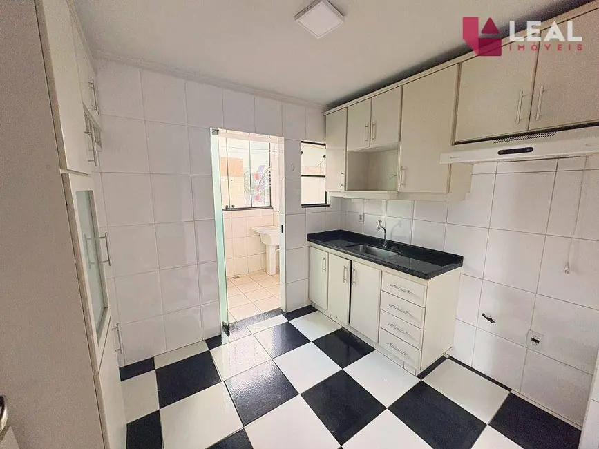 Foto 7 de Apartamento com 3 quartos para alugar, 92m2 em Santa Dorotéia, Pouso Alegre - MG