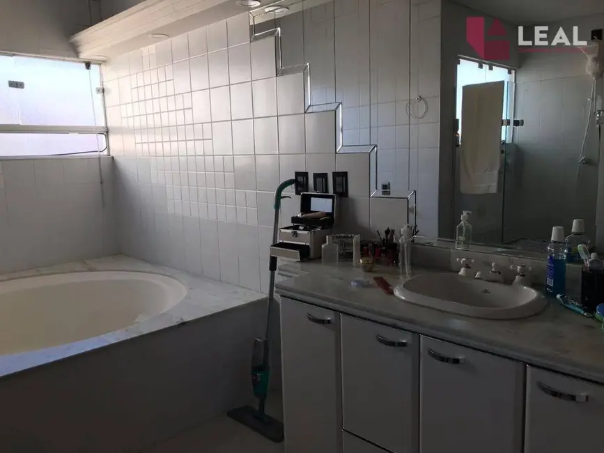 Foto 12 de Casa com 4 quartos à venda, 396m2 em Santa Dorotéia, Pouso Alegre - MG