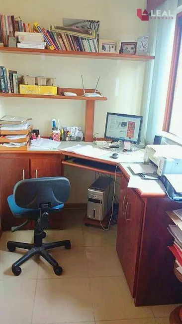 Foto 17 de Casa com 3 quartos à venda, 300m2 em Colinas de Santa Bárbara, Pouso Alegre - MG