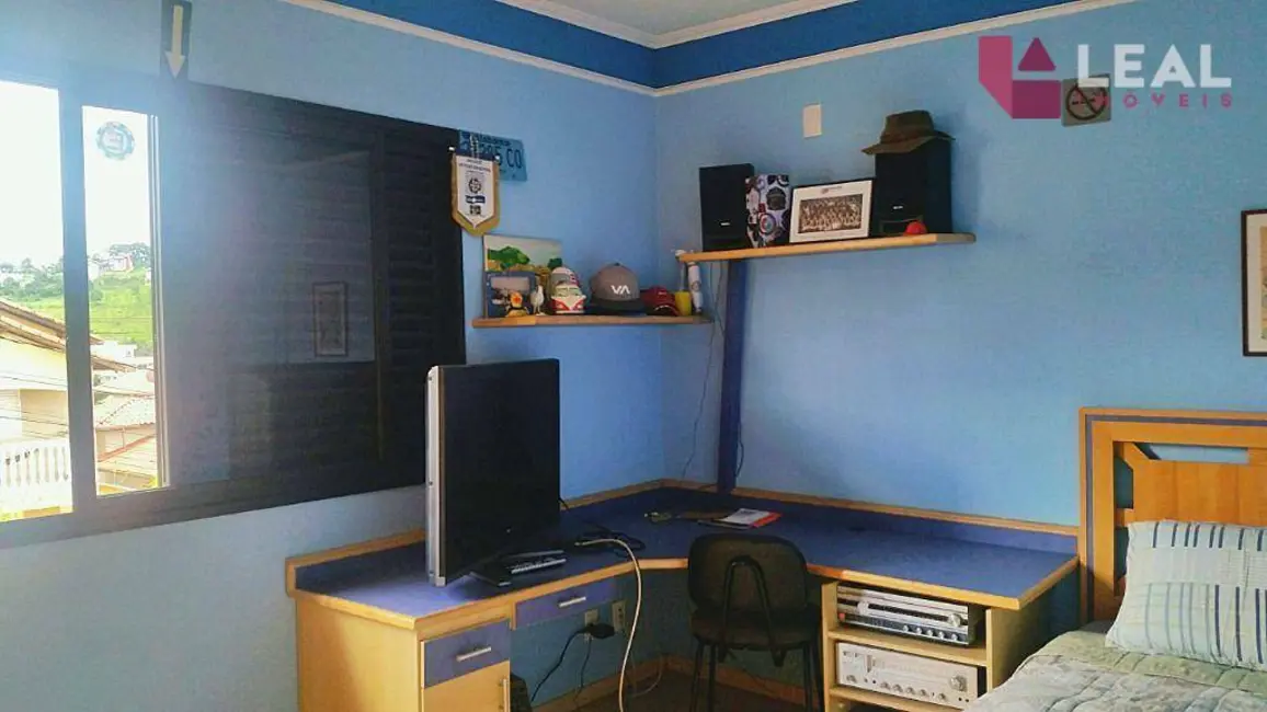 Foto 14 de Casa com 3 quartos à venda, 300m2 em Colinas de Santa Bárbara, Pouso Alegre - MG