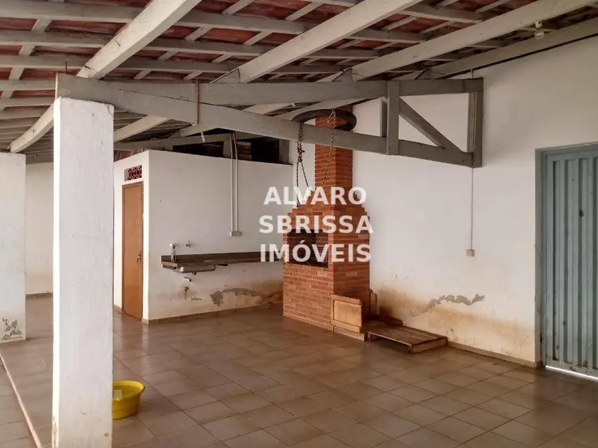 Foto 3 de Casa com 2 quartos à venda, 352m2 em Bela Vista, Salto - SP