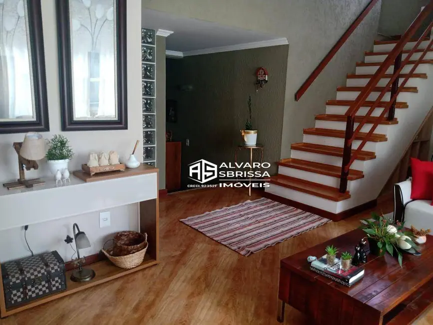 Foto 1 de Casa com 4 quartos à venda e para alugar, 250m2 em Parque Residencial Potiguara, Itu - SP