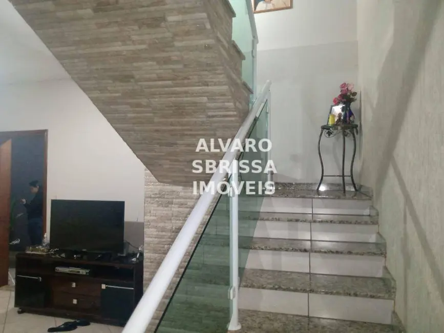 Foto 8 de Casa com 4 quartos à venda, 160m2 em Salto - SP