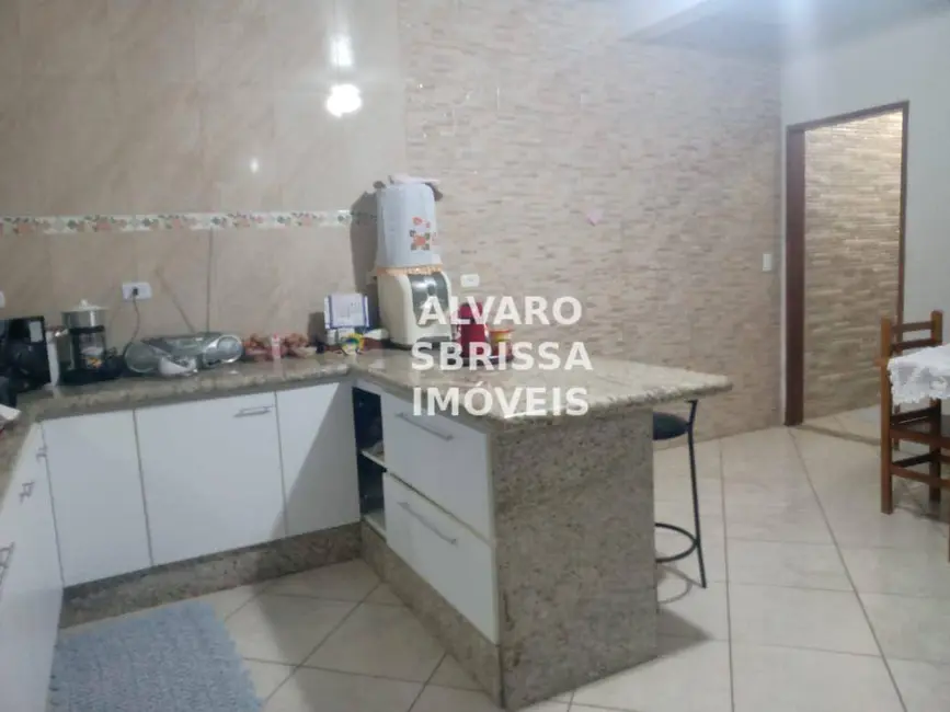 Foto 6 de Casa com 4 quartos à venda, 160m2 em Salto - SP