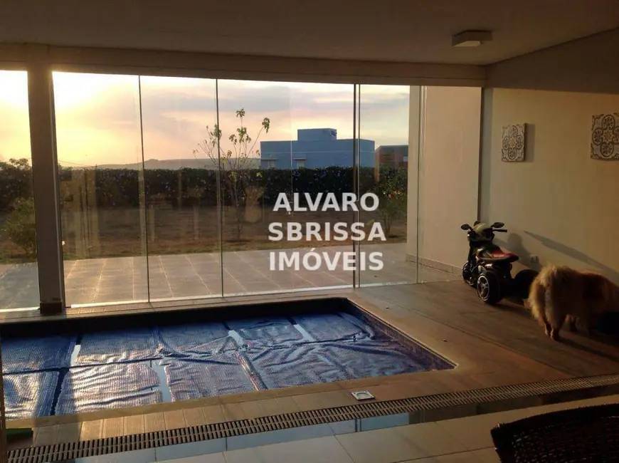 Foto 5 de Casa com 3 quartos à venda, 1000m2 em Salto - SP