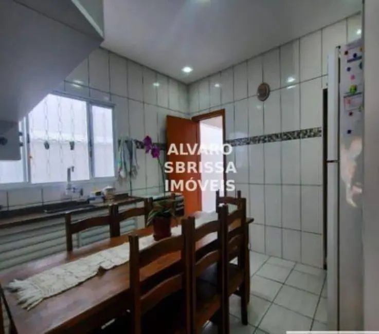 Foto 2 de Casa com 2 quartos à venda, 125m2 em Jardim Itaguaçu, Salto - SP