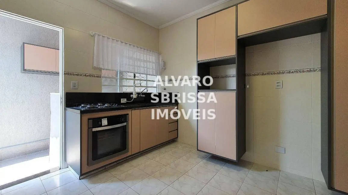 Foto 2 de Casa com 4 quartos à venda, 208m2 em Jardim das Rosas, Itu - SP