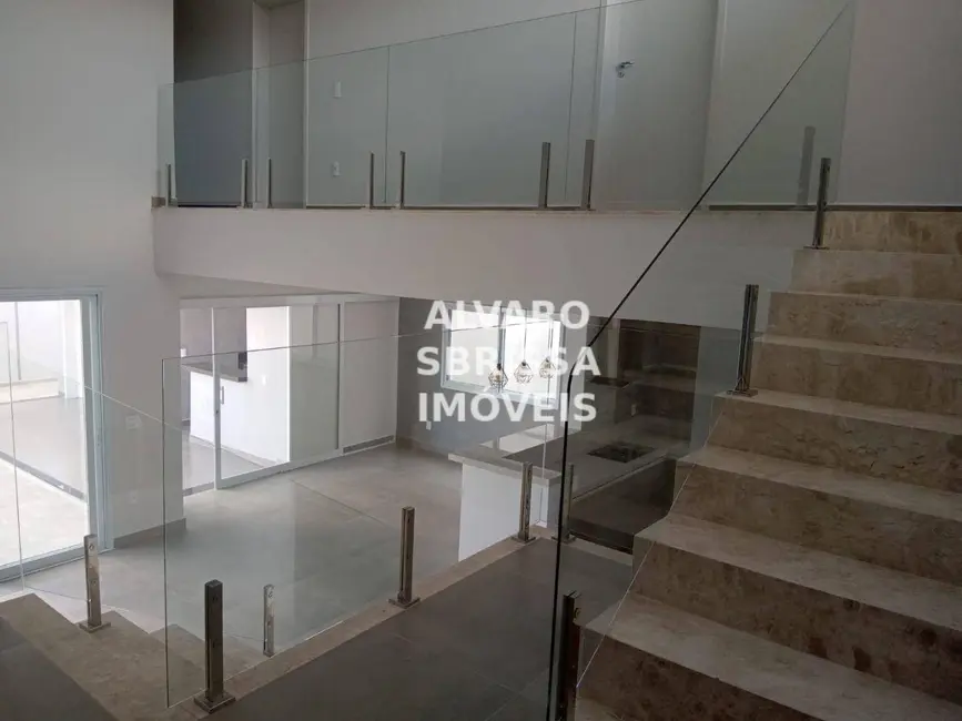 Foto 1 de Casa de Condomínio com 3 quartos à venda, 330m2 em Salto - SP