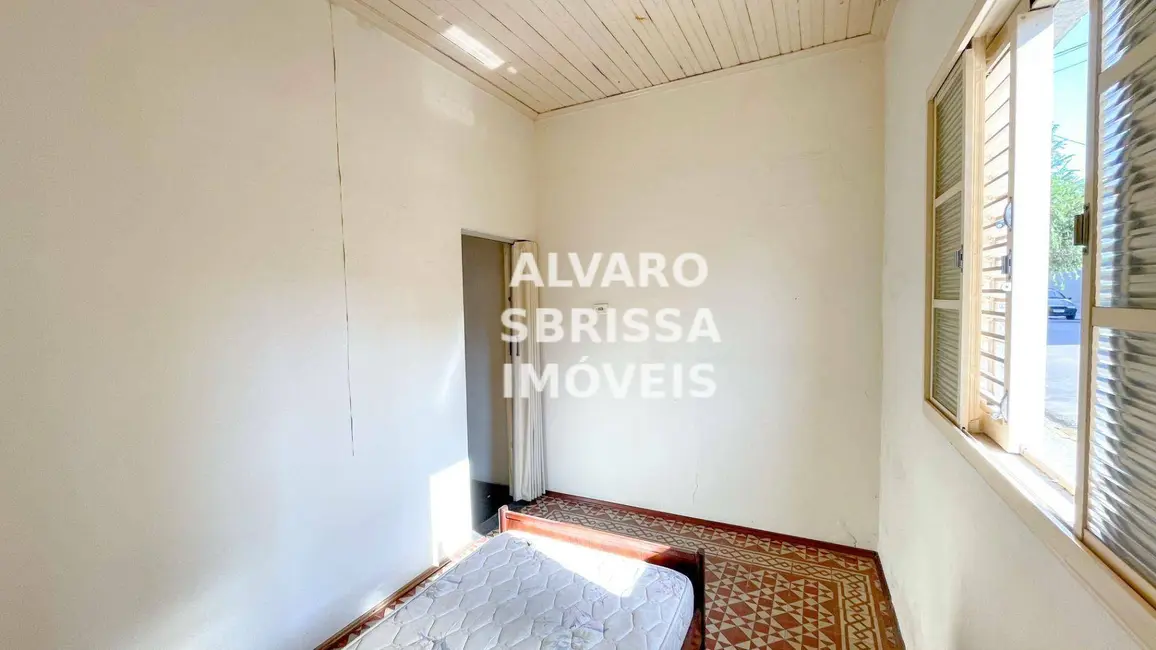 Foto 4 de Casa com 2 quartos à venda, 196m2 em Vila Teixeira, Salto - SP