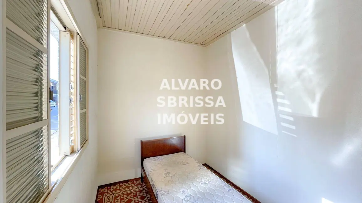 Foto 3 de Casa com 2 quartos à venda, 196m2 em Vila Teixeira, Salto - SP