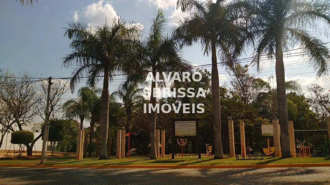 Foto 3 de Terreno / Lote à venda, 251m2 em Parque do Varvito, Itu - SP