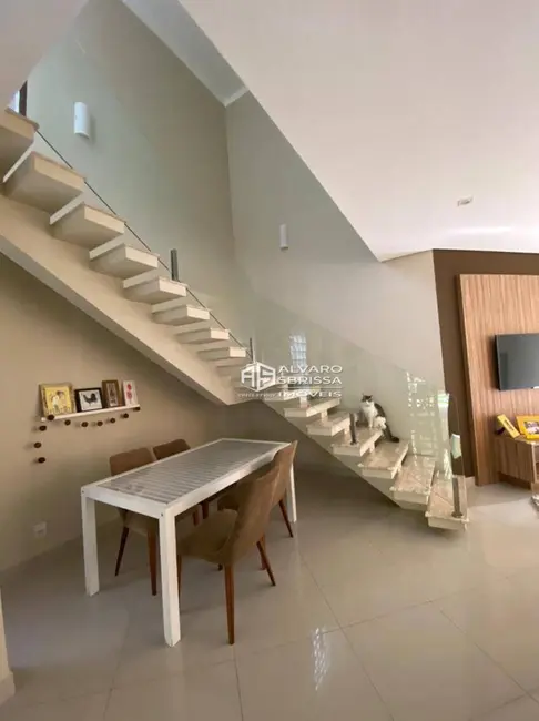Foto 2 de Casa com 3 quartos à venda e para alugar, 250m2 em Parque Residencial Potiguara, Itu - SP