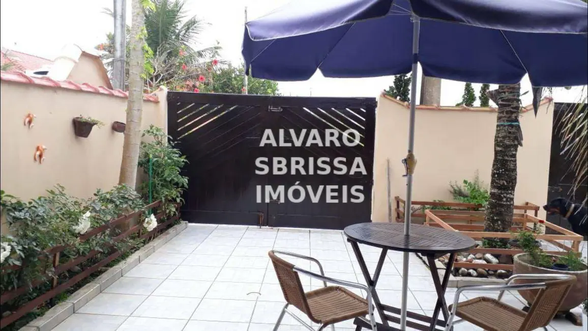 Foto 2 de Casa com 2 quartos à venda, 260m2 em Ilha Comprida - SP