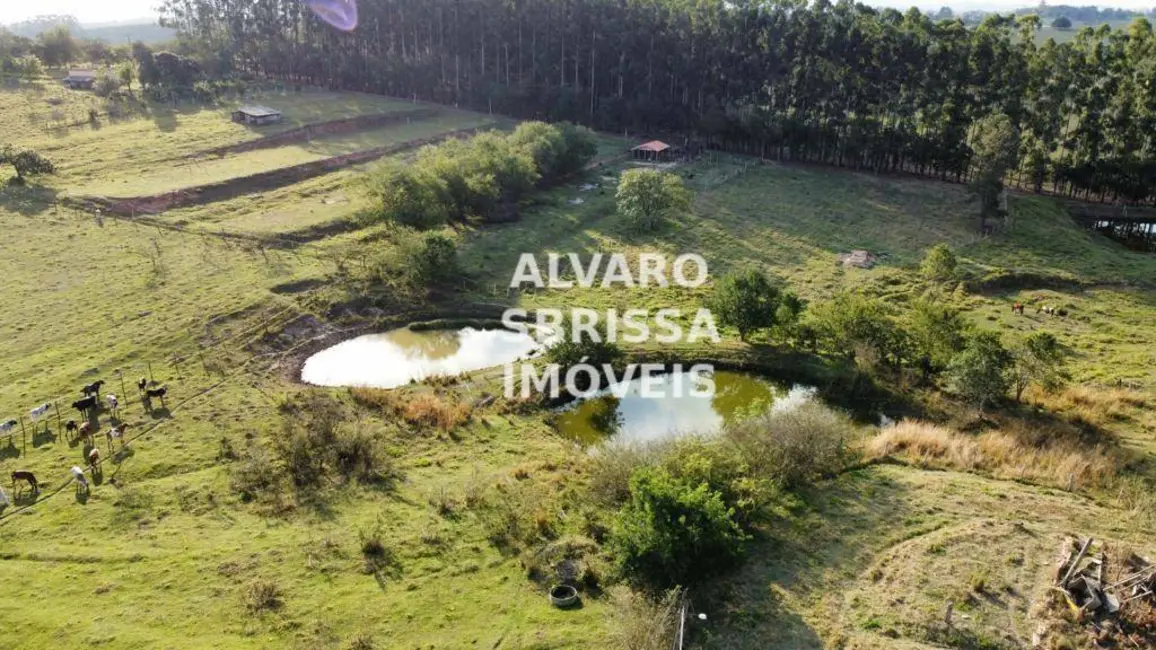 Sítio / Rancho com 6 quartos à venda, 50000m2 em Porangaba - SP - imagem 5 Foto 5 de Sítio / Rancho com 6 quartos à venda, 50000m2 em Porangaba - SP