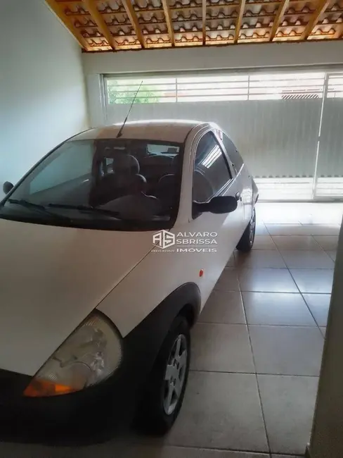 Foto 2 de Casa com 2 quartos à venda, 175m2 em Salto - SP