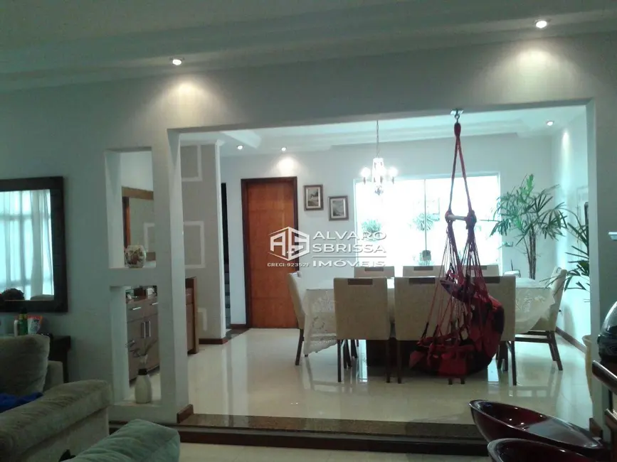 Foto 1 de Casa com 3 quartos à venda, 300m2 em Vila Santa Terezinha, Itu - SP