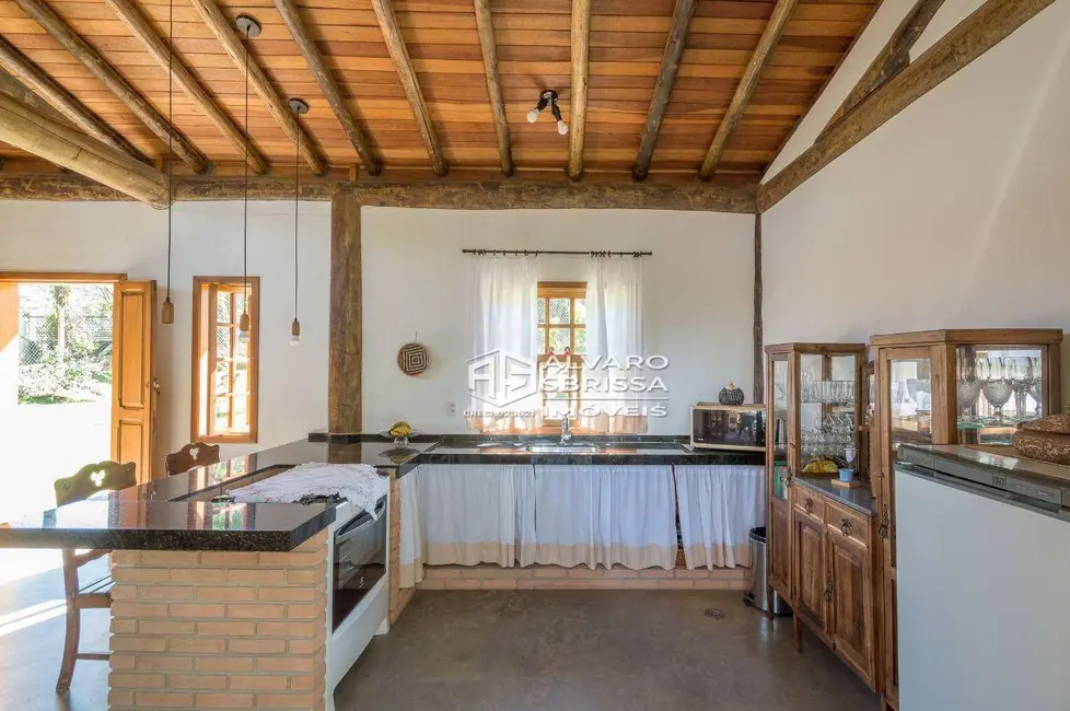 Foto 3 de Chácara com 2 quartos à venda e para alugar, 1200m2 em Varejão, Itu - SP