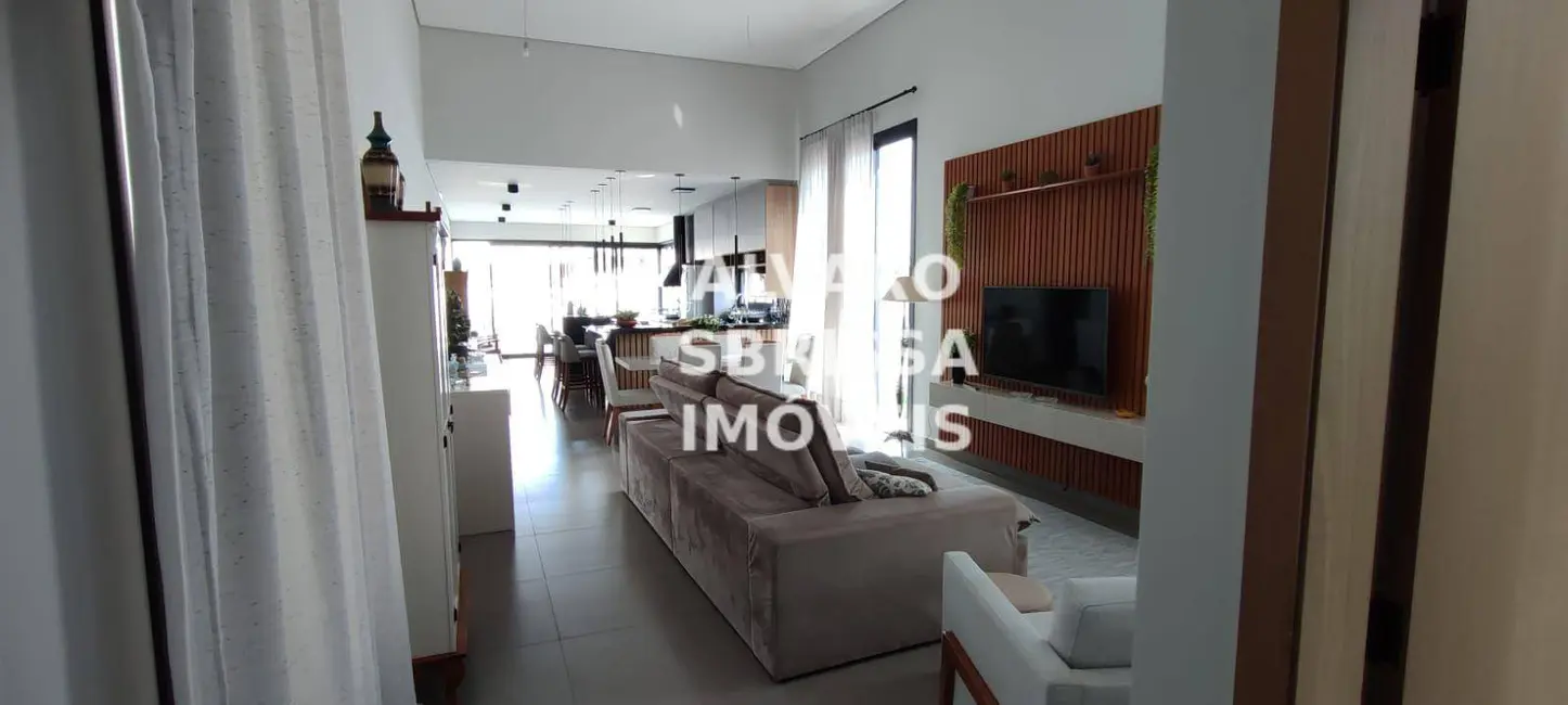 Foto 3 de Casa de Condomínio com 3 quartos à venda, 360m2 em Chácaras Primavera, Itu - SP