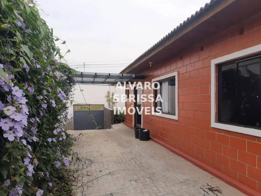 Casa com 3 quartos à venda, 300m2 em Jardim Celani, Salto - SP - imagem 9 Foto 9 de Casa com 3 quartos à venda, 300m2 em Jardim Celani, Salto - SP