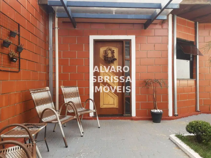 Casa com 3 quartos à venda, 300m2 em Jardim Celani, Salto - SP - imagem 3 Foto 3 de Casa com 3 quartos à venda, 300m2 em Jardim Celani, Salto - SP