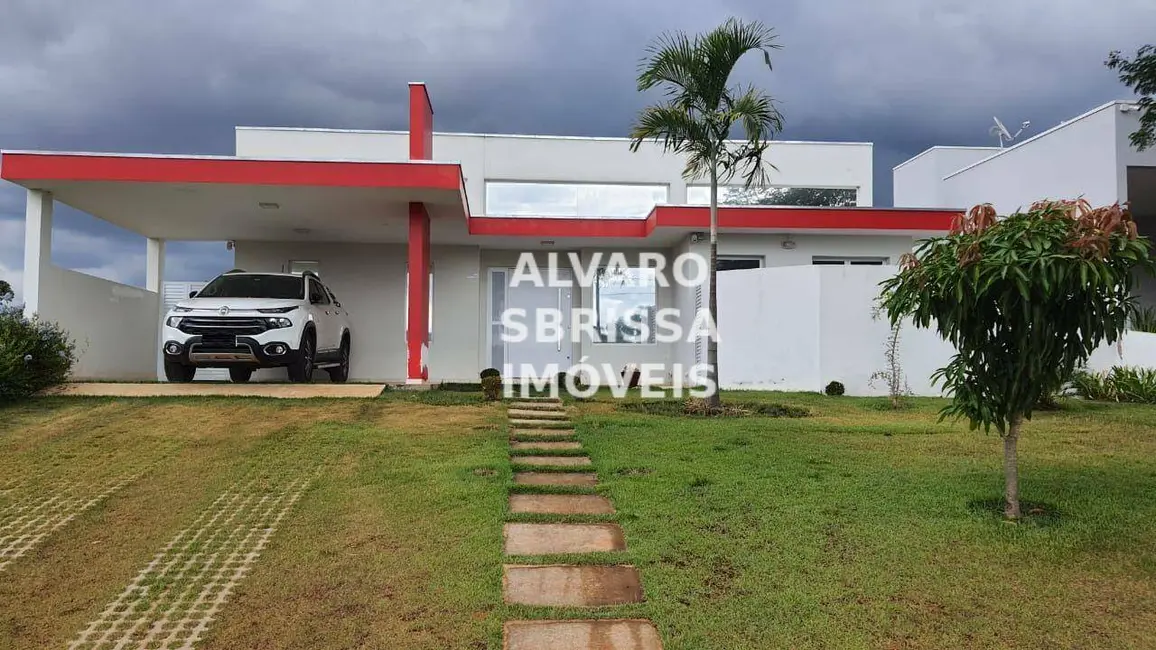 Foto 1 de Casa de Condomínio com 3 quartos à venda, 450m2 em Porangaba - SP