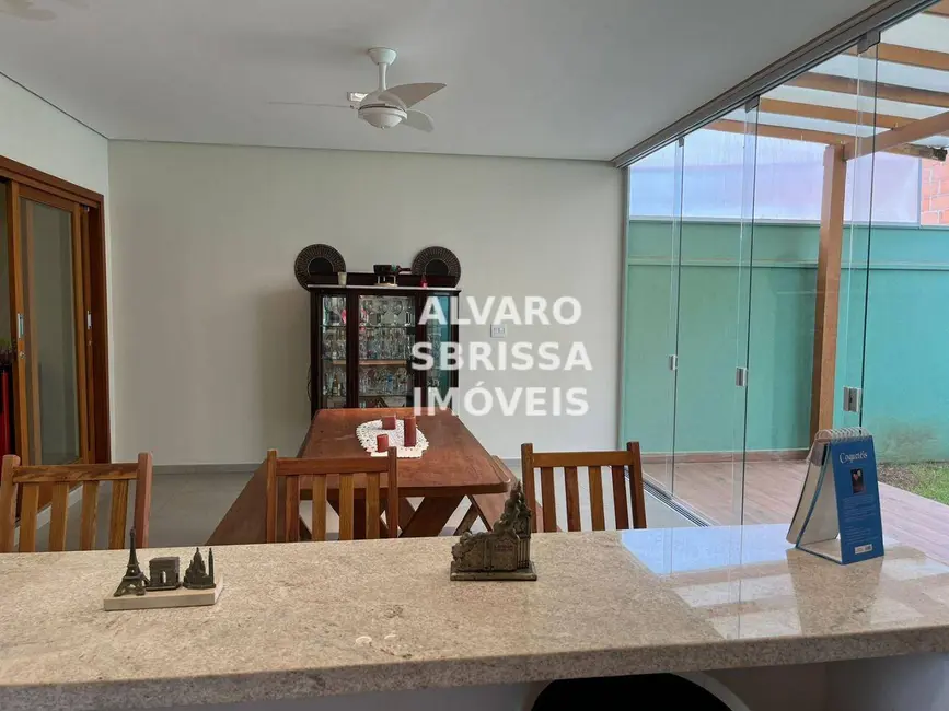 Casa de Condomínio com 3 quartos à venda, 213m2 em Chácara Bela Vista, Itu - SP - imagem 9 Foto 9 de Casa de Condomínio com 3 quartos à venda, 213m2 em Chácara Bela Vista, Itu - SP