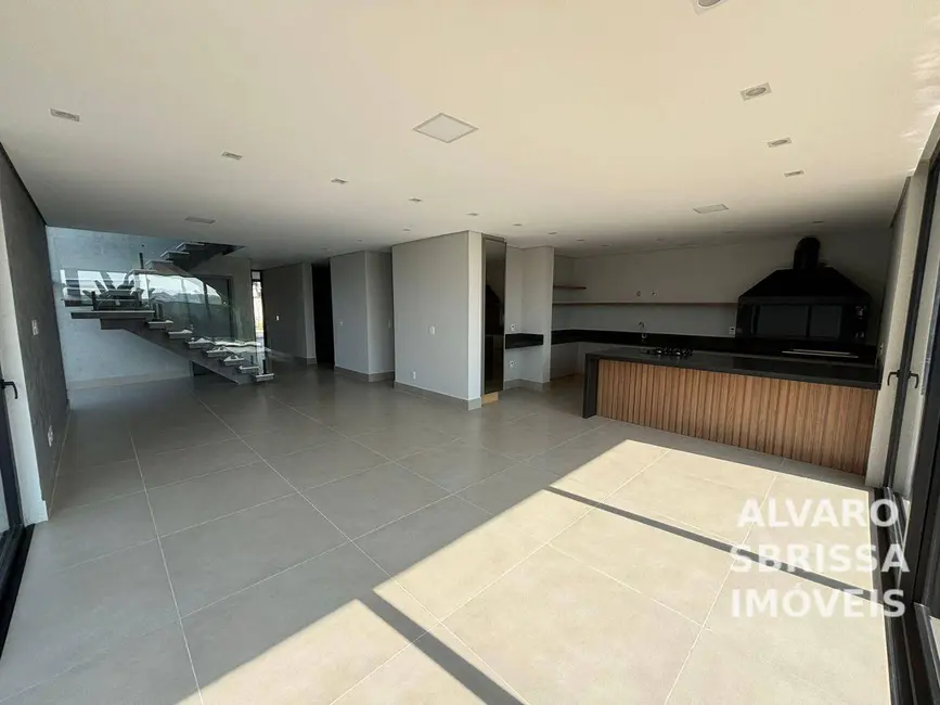 Casa de Condomínio com 3 quartos à venda, 310m2 em Itu - SP - imagem 1 Foto 1 de Casa de Condomínio com 3 quartos à venda, 310m2 em Itu - SP