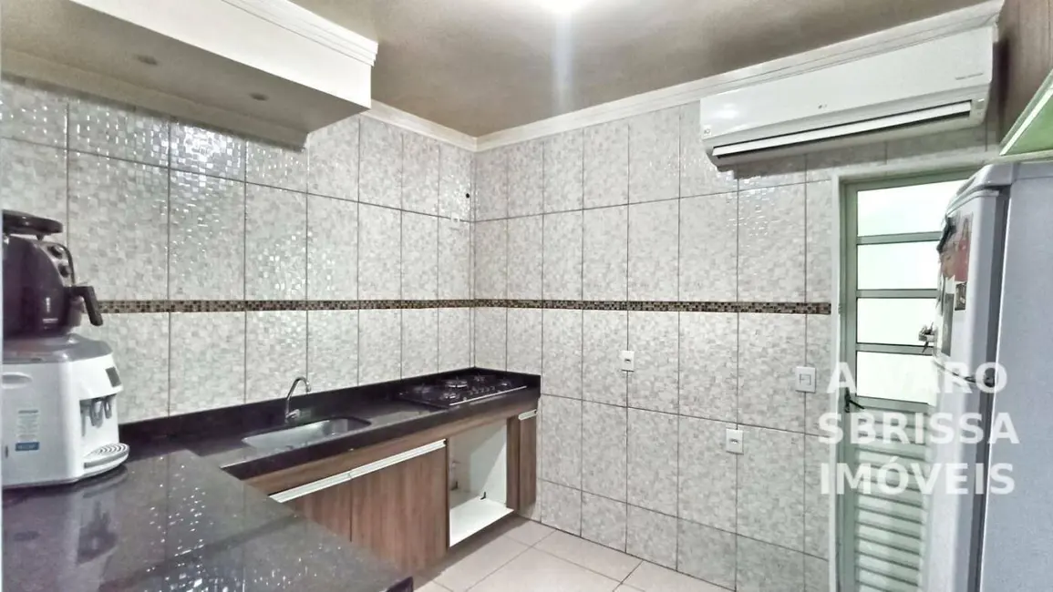 Foto 6 de Casa com 4 quartos à venda, 220m2 em Residencial Santa Madre Paulina, Salto - SP