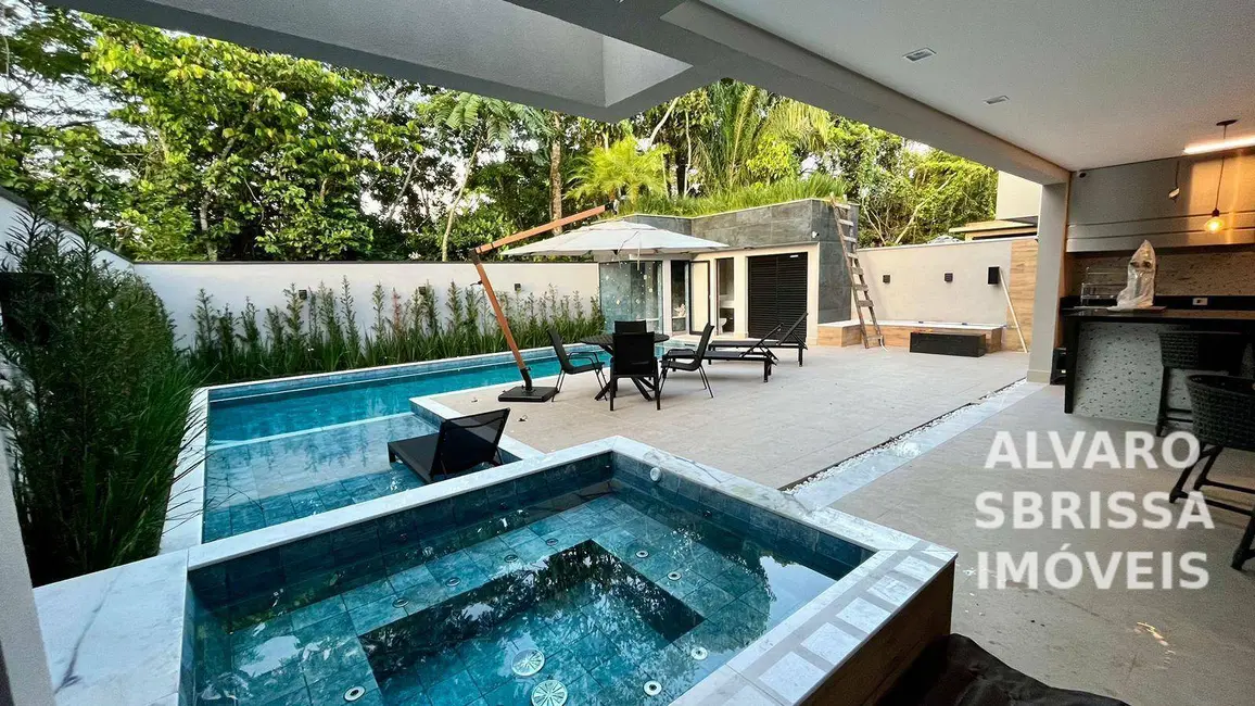Casa de Condomínio com 6 quartos à venda, 440m2 em Riviera de São Lourenço, Bertioga - SP - imagem 7 Foto 7 de Casa de Condomínio com 6 quartos à venda, 440m2 em Riviera de São Lourenço, Bertioga - SP