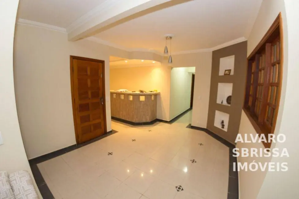 Foto 2 de Casa com 4 quartos à venda, 300m2 em Cruz das Almas, Itu - SP