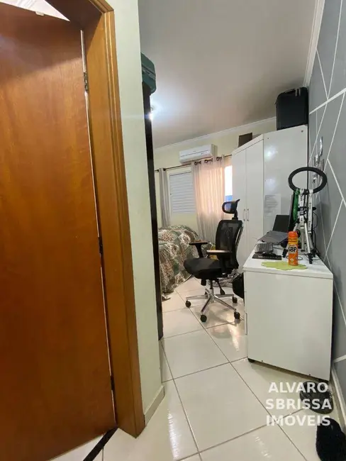 Foto 8 de Casa com 2 quartos à venda, 125m2 em Jardim Elizabeth, Salto - SP