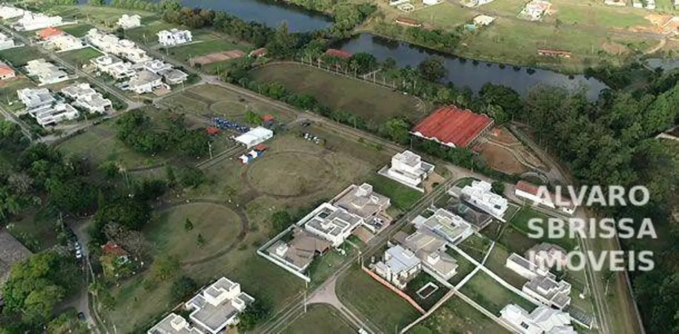 Foto 1 de Terreno / Lote à venda, 574m2 em Salto - SP