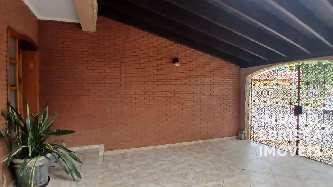 Casa com 3 quartos à venda, 150m2 em Parque Residencial Guitti, Itu - SP - imagem 4 Foto 4 de Casa com 3 quartos à venda, 150m2 em Parque Residencial Guitti, Itu - SP