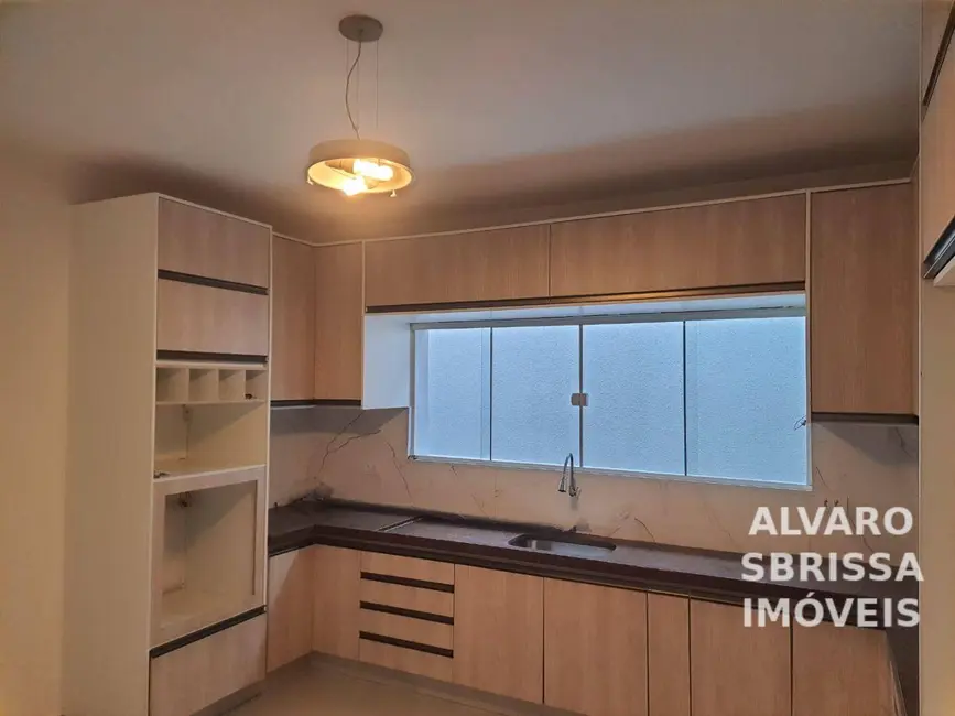 Foto 3 de Casa com 2 quartos à venda, 211m2 em Vila Leis, Itu - SP