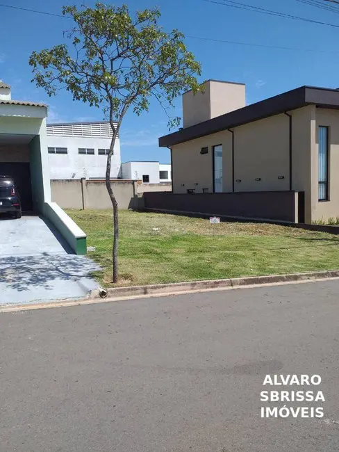Foto 1 de Terreno / Lote à venda, 300m2 em Residencial Central Parque, Salto - SP